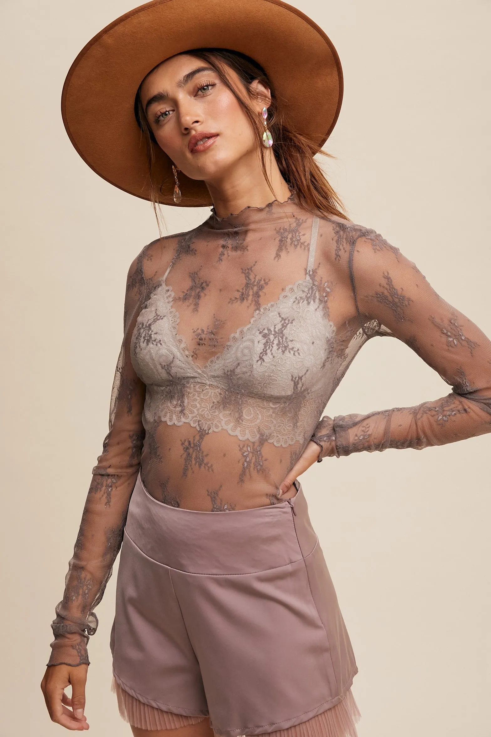 Amoura Lace Top