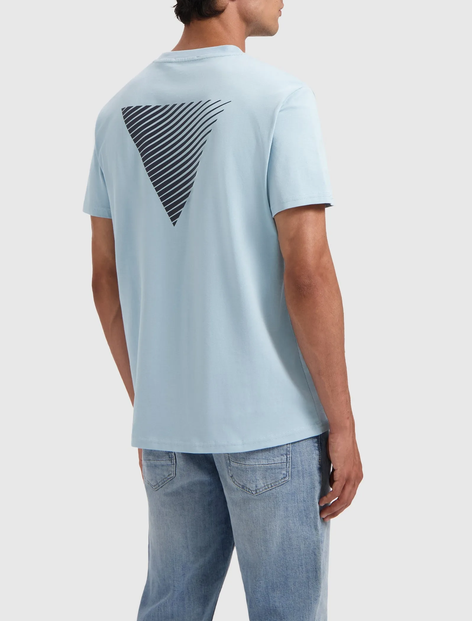 Essential Logo T-shirt | Light Blue