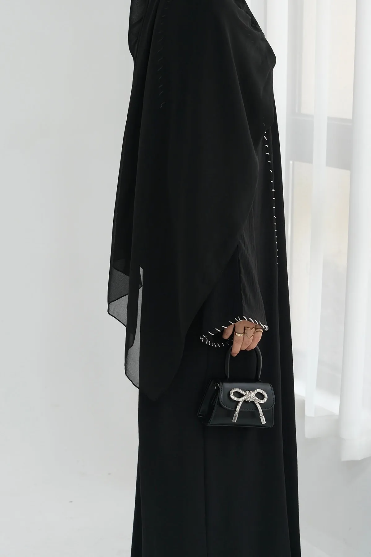 Farah Embroidered Modest Open Abaya 825 - Black