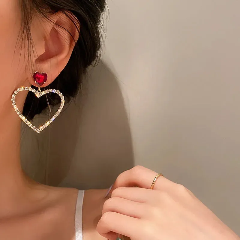 Fashion Shining Rhinestone Hollow Heart Vintage Red Korean Earring