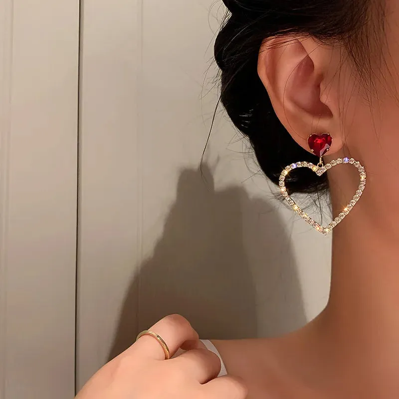 Fashion Shining Rhinestone Hollow Heart Vintage Red Korean Earring