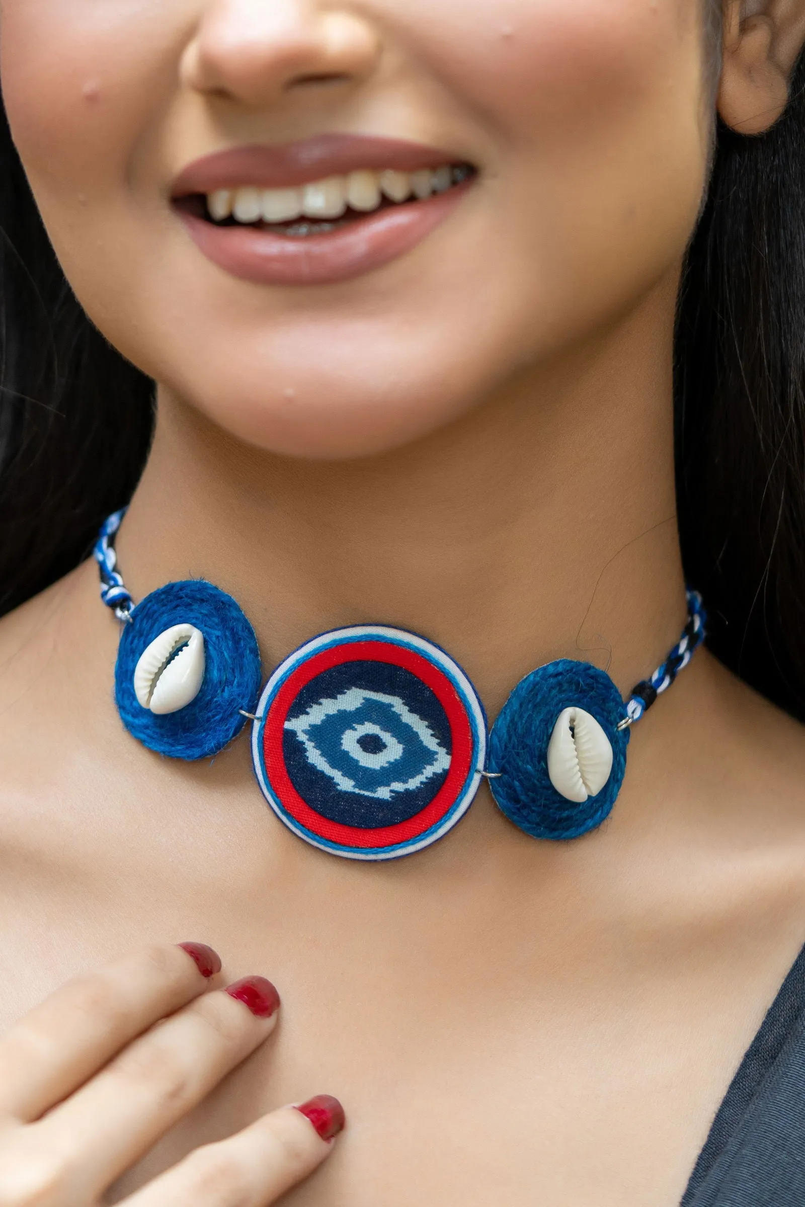 Handmade Eco-Friendly Blue Red Jute Fabric Cowrie Evil Eye Choker Necklace with Earring Jewelry Set