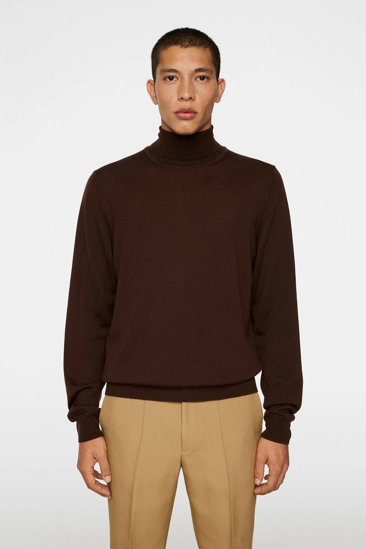 Kaden Merino Turtleneck / Bitter Chocolate