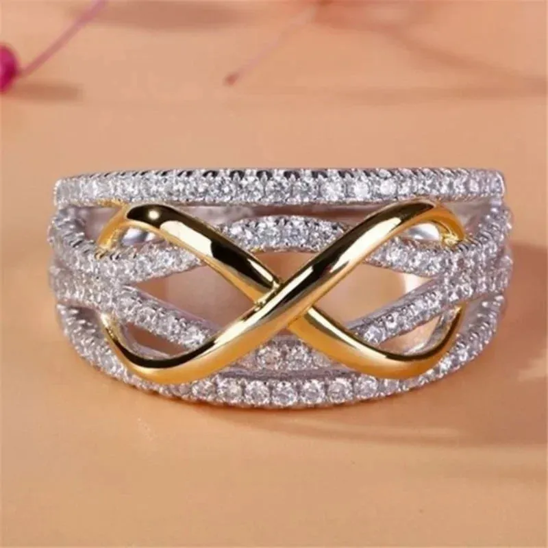 Ladies Fashion King New Ring