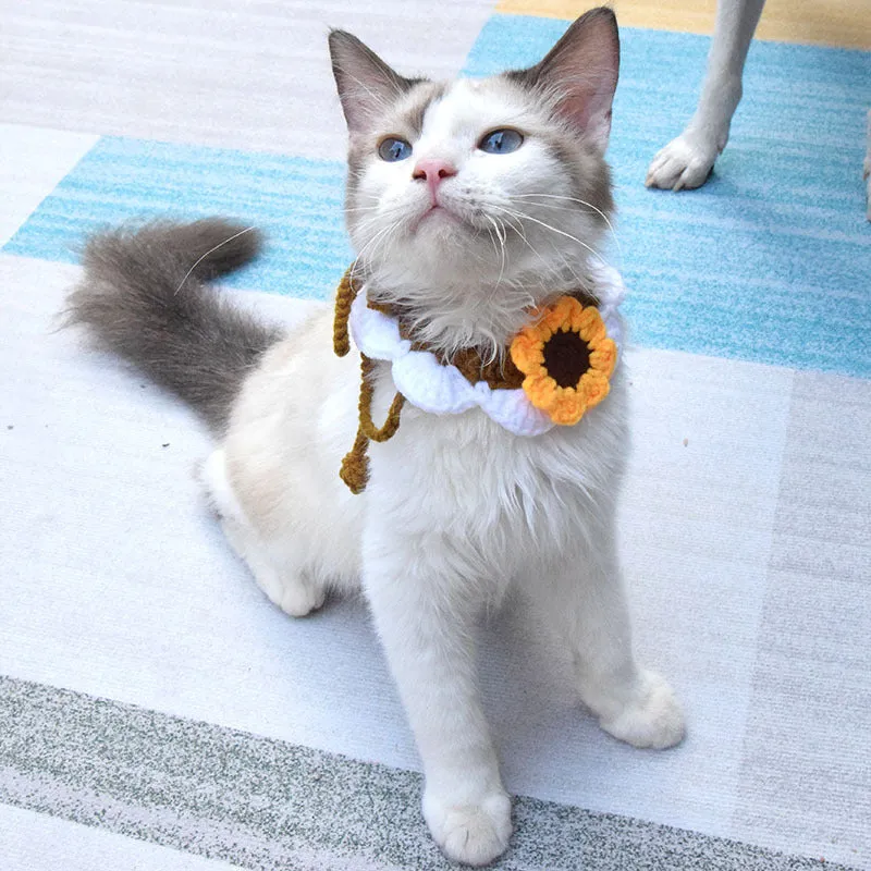 Mokka - Knit Adjustable Floral Design Cat Collar