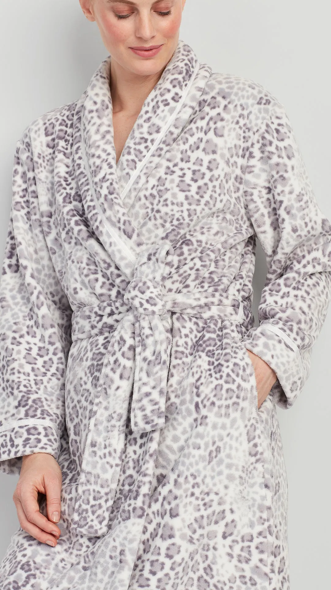 PLUSH ROBE