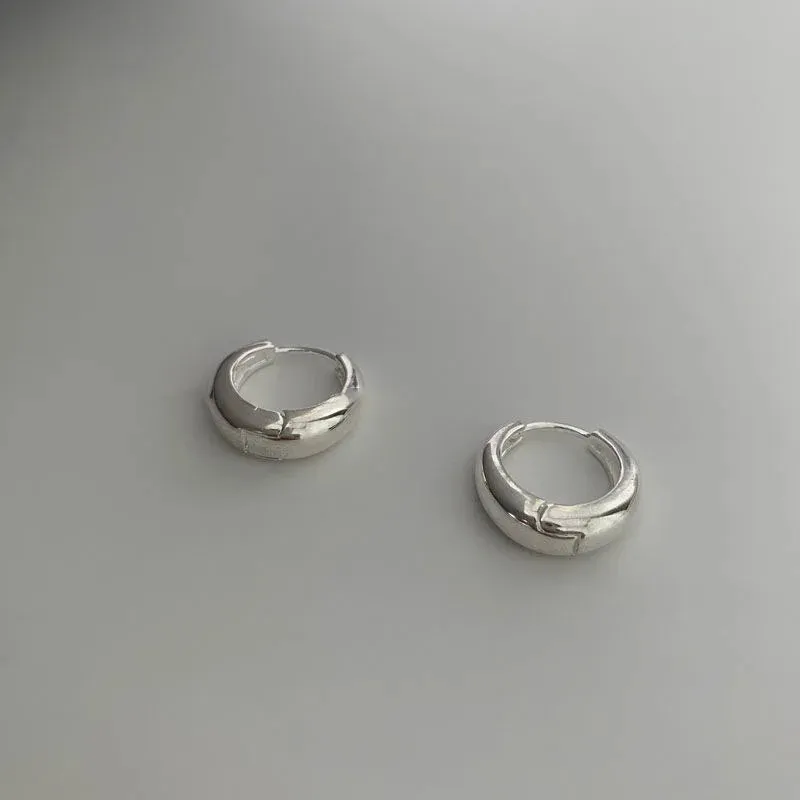 Retro French Romantic Small Circle Korean Simple Minimalism Earring