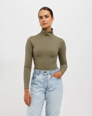 Ribbed Turtleneck