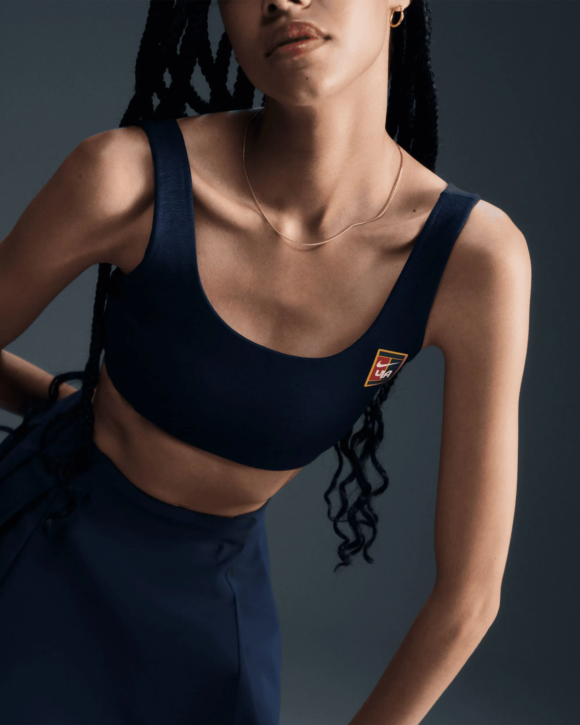 Womens Yoon Sports Bra - Armory Navy / White